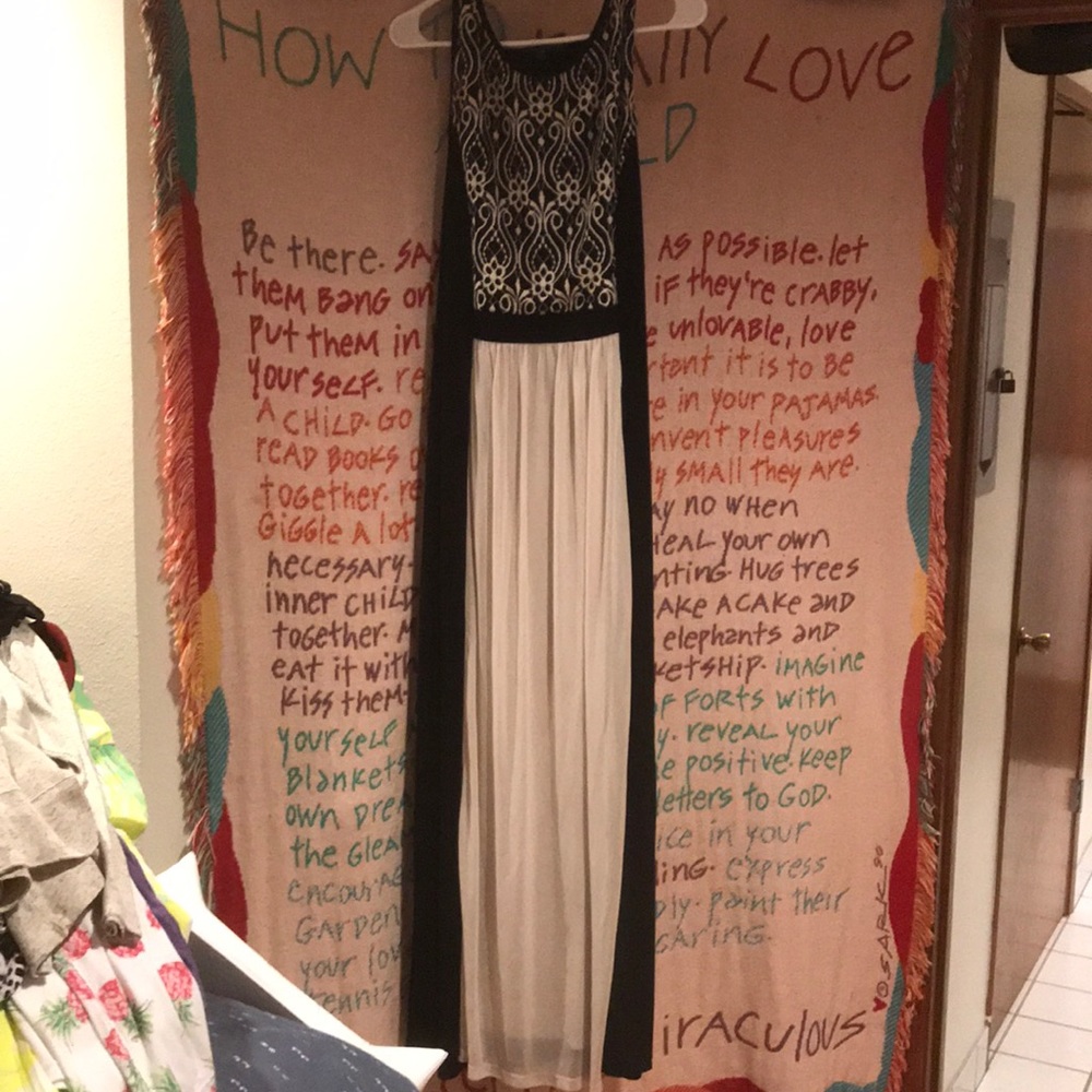 Beautiful long Black and Tan dress